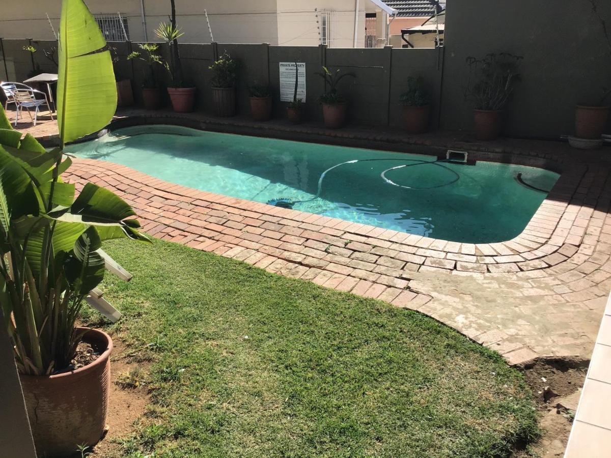 Marathon Lodge Johannesburg Buitenkant foto